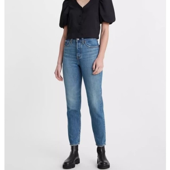 Levi’s NWT Wedgie Fit Ankle Denim Highrise Jeans Athens Shut It Wash Size 27 - Picture 1 of 12